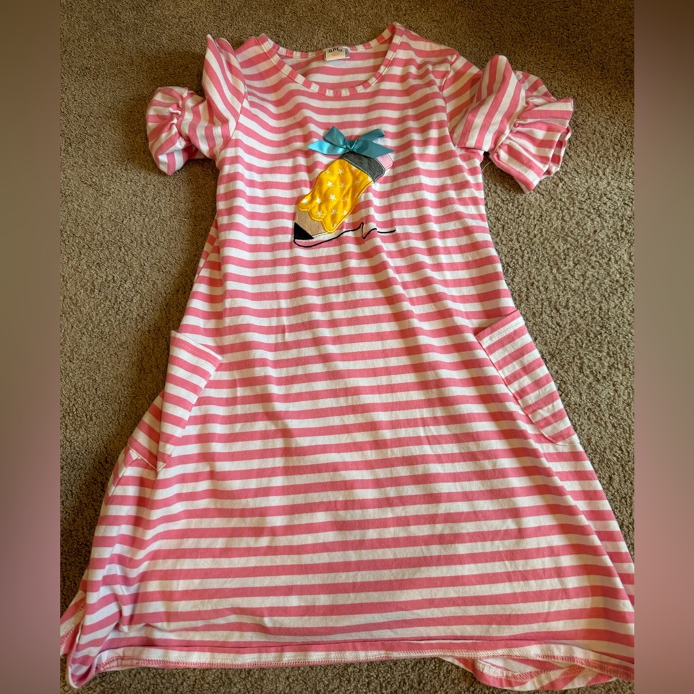 Girls pink and white striped dress! Excellent condition! Size: 8